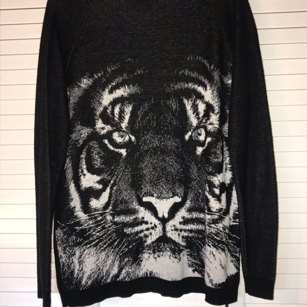 Tiger cardigan